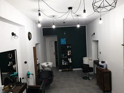 Pod Włos i z Pazurem